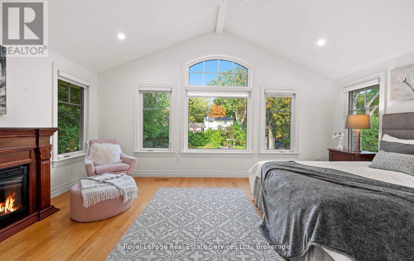 1465 Shamrock Lane, Oakville, Ontario  L6L 1R1 - Photo 19 - W12848924