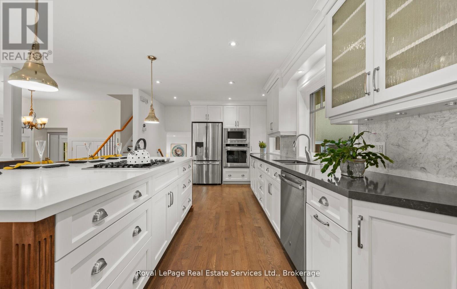 1465 Shamrock Lane, Oakville, Ontario  L6L 1R1 - Photo 14 - W12848924