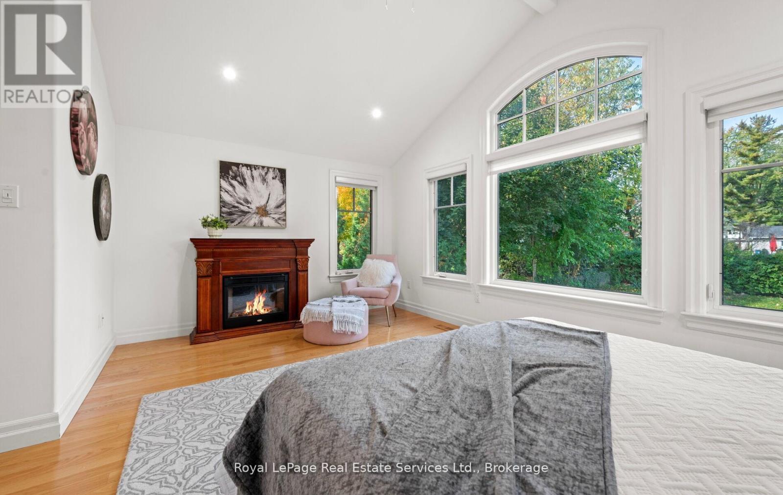 1465 Shamrock Lane, Oakville, Ontario  L6L 1R1 - Photo 21 - W12848924