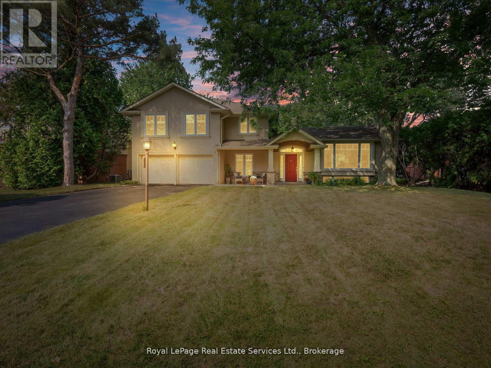 1465 Shamrock Lane, Oakville, Ontario  L6L 1R1 - Photo 2 - W12848924