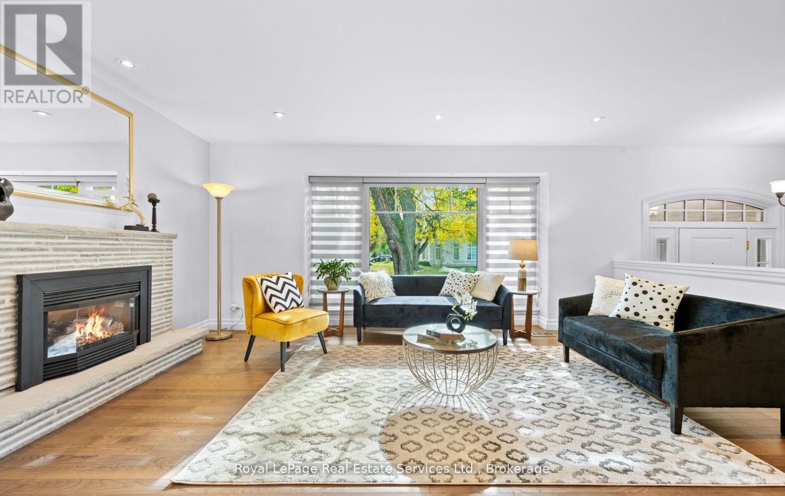 1465 Shamrock Lane, Oakville, Ontario  L6L 1R1 - Photo 9 - W12848924