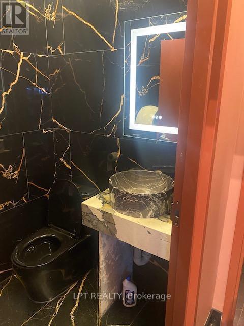 12 - 6111 Mayfield Road S, Brampton, Ontario  L6T 3Z8 - Photo 18 - W12808080