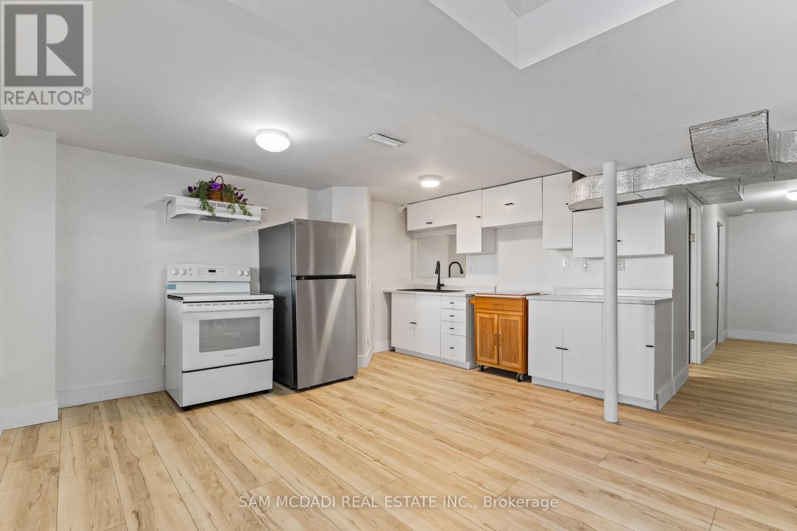 5275 Thornwood Drive, Mississauga, Ontario  L4Z 3J3 - Photo 34 - W12843598