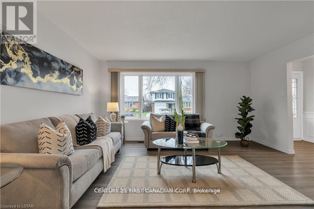 53 Archer Crescent, London South, Ontario  N6E 2A4 - Photo 8 - X12848686