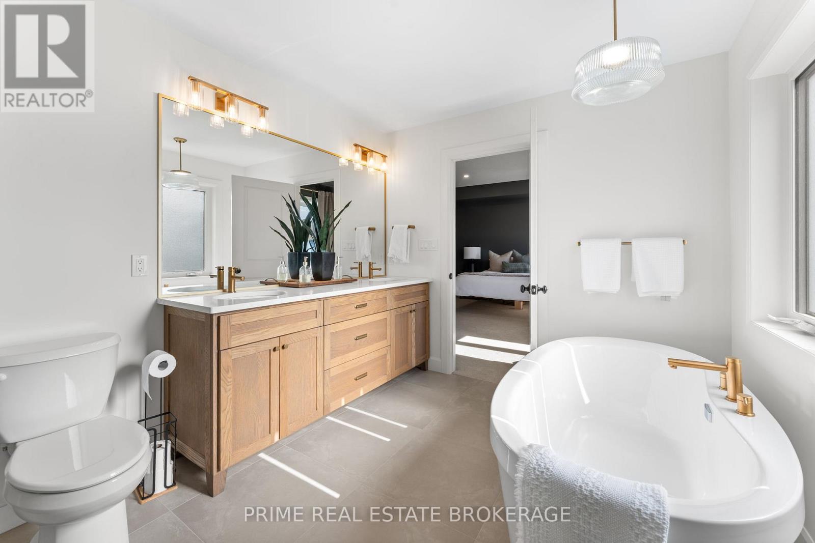 1969 Buroak Crescent, London North, Ontario  N6G 3X9 - Photo 27 - X12848776