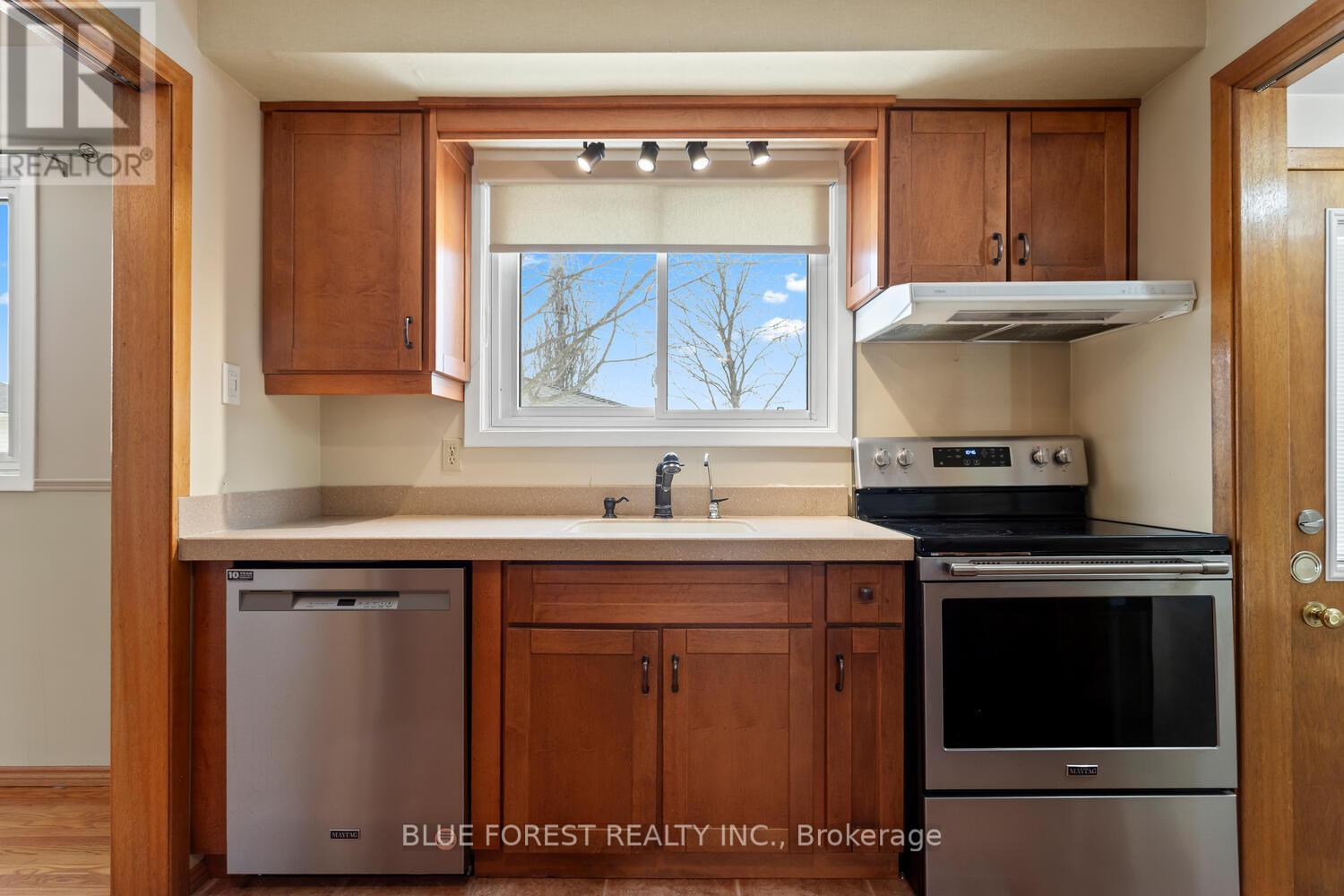 1001 Osgoode Drive, London South, Ontario  N6E 1C9 - Photo 15 - X12848940