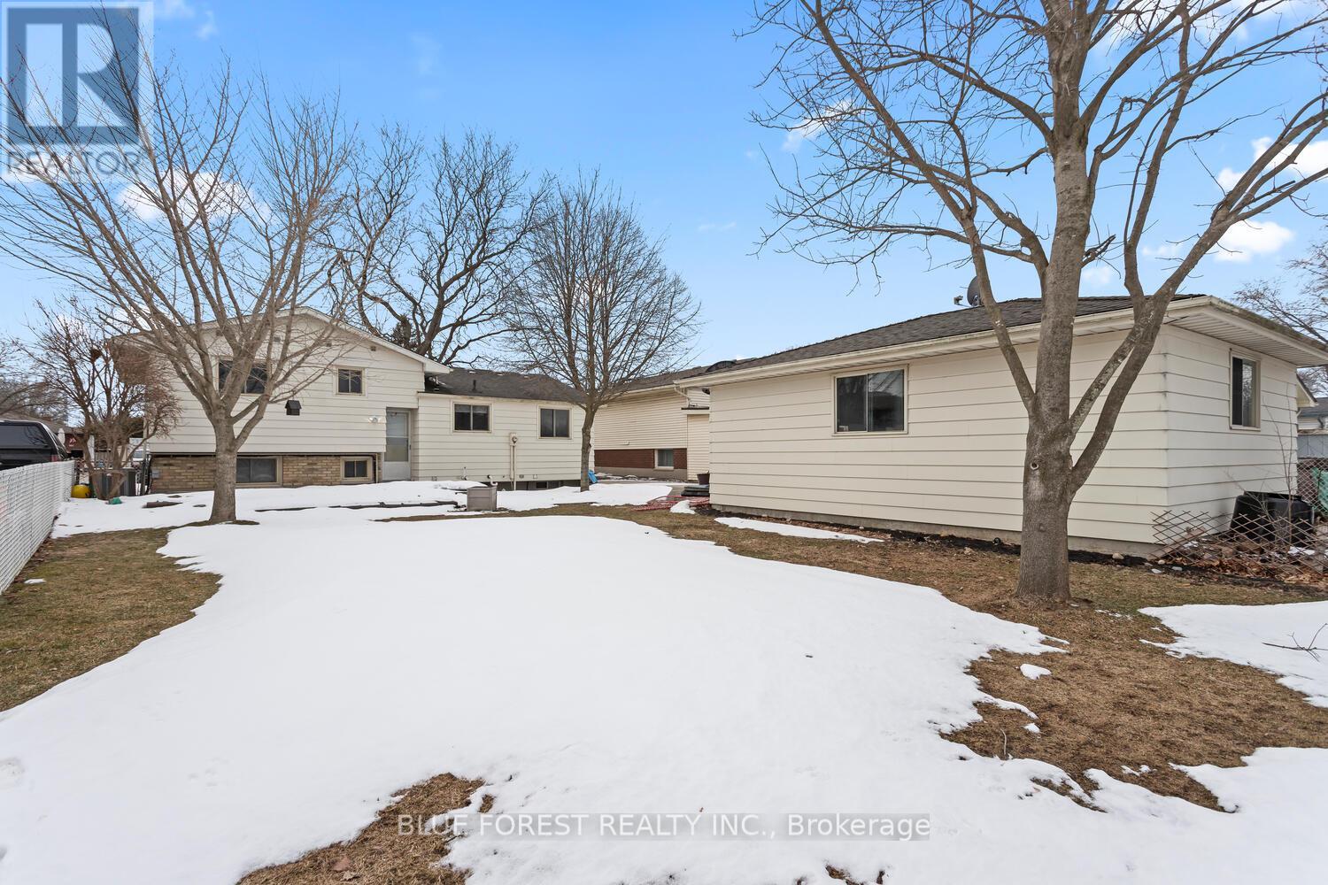 1001 Osgoode Drive, London South, Ontario  N6E 1C9 - Photo 39 - X12848940