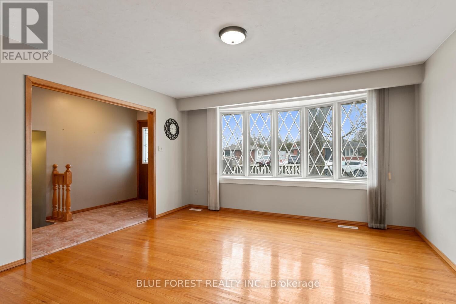 1001 Osgoode Drive, London South, Ontario  N6E 1C9 - Photo 9 - X12848940