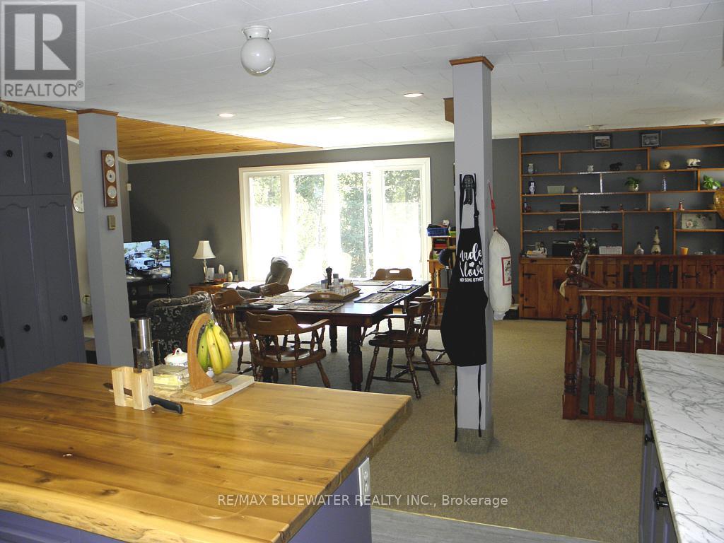 6386 Victoria Avenue, Lambton Shores, Ontario  N0N 1J2 - Photo 20 - X12849002