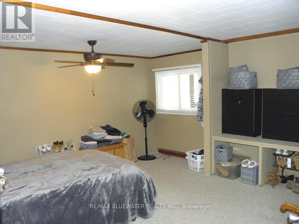 6386 Victoria Avenue, Lambton Shores, Ontario  N0N 1J2 - Photo 25 - X12849002