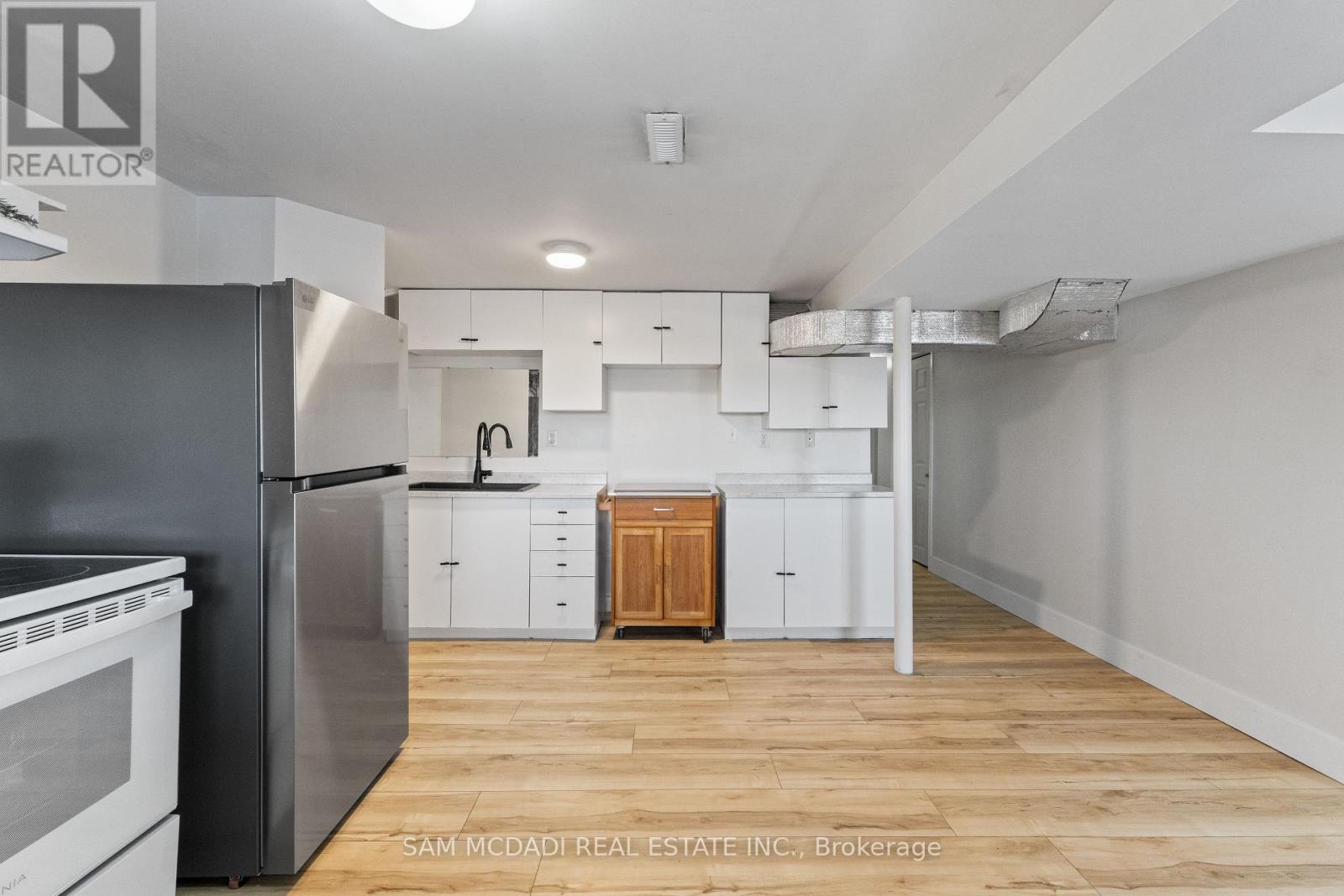 5275 Thornwood Drive, Mississauga, Ontario  L4Z 3J3 - Photo 35 - W12843598