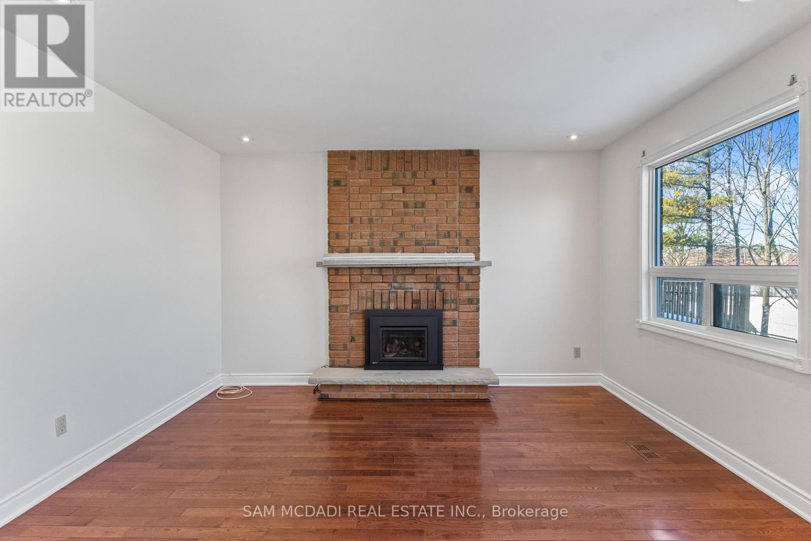 5275 Thornwood Drive, Mississauga, Ontario  L4Z 3J3 - Photo 13 - W12843598