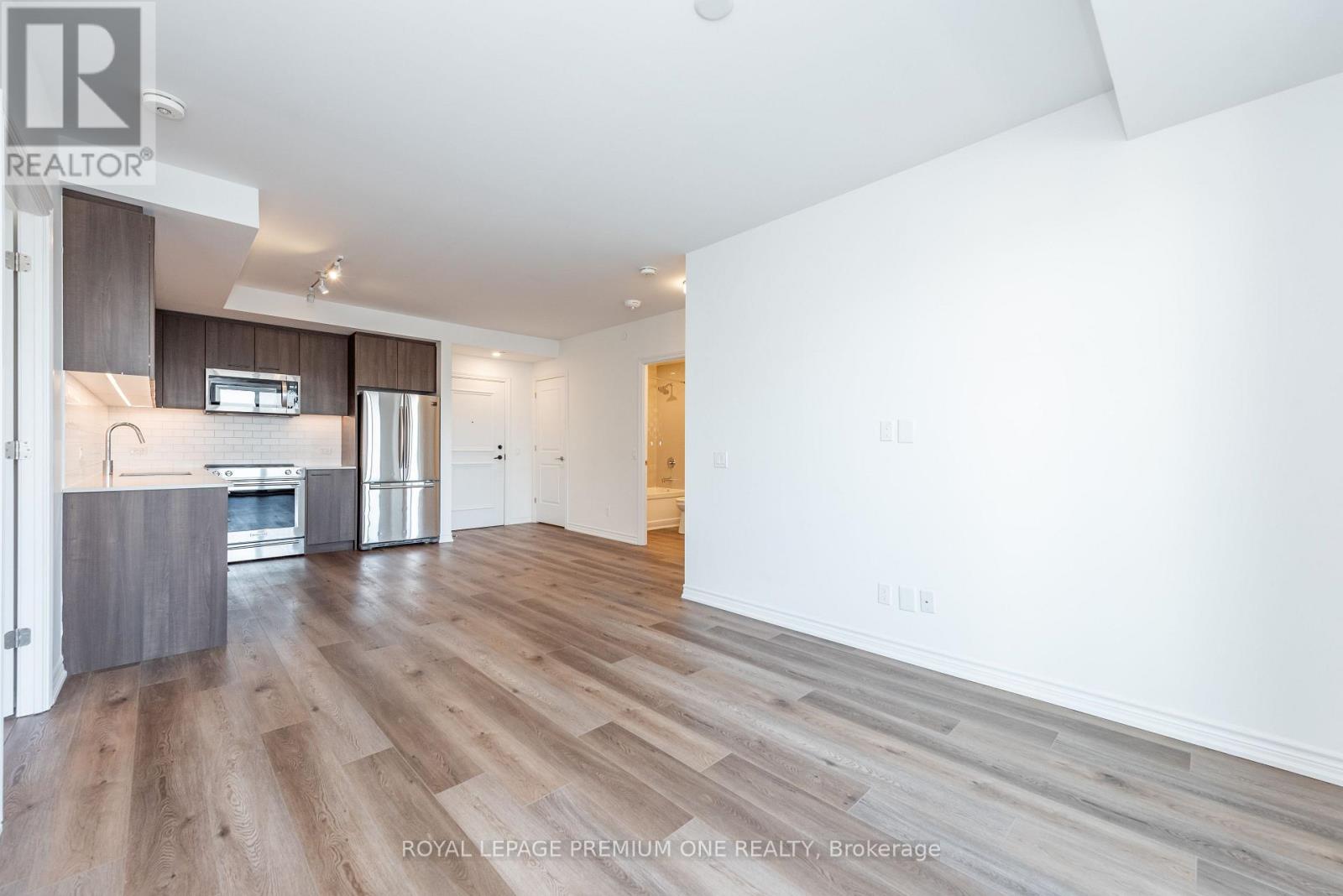 406 - 571 Prince Edward Drive N, Toronto, Ontario  M8X 0A1 - Photo 8 - W12758418