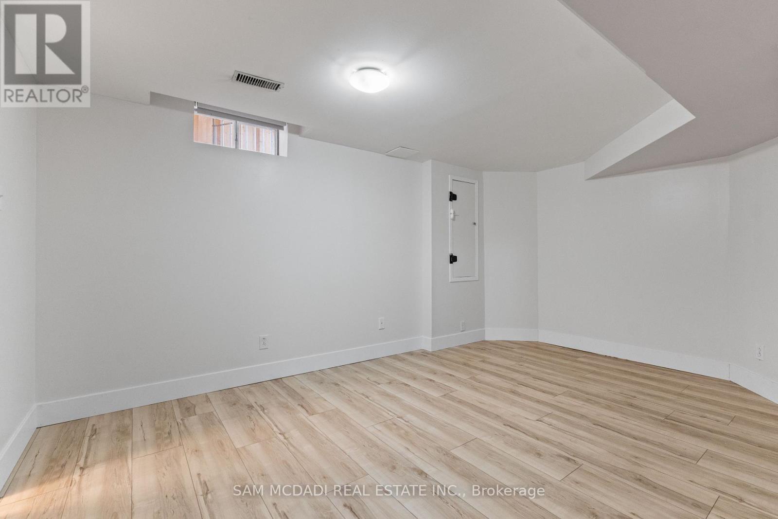 5275 Thornwood Drive, Mississauga, Ontario  L4Z 3J3 - Photo 40 - W12843598