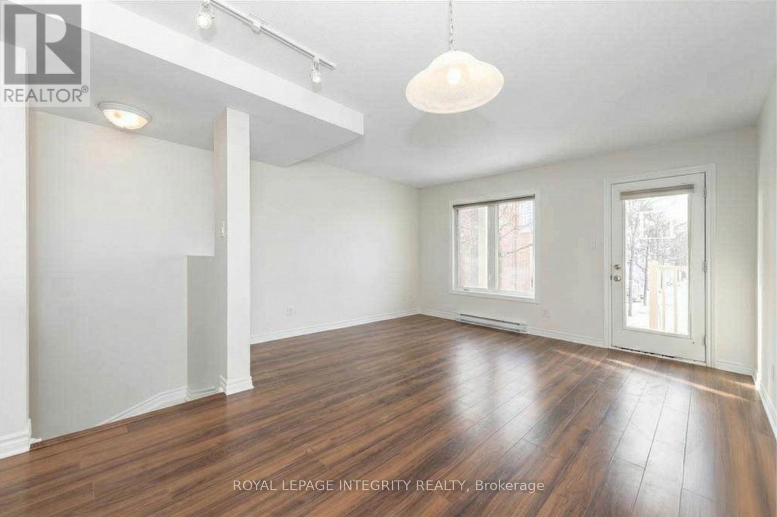 2627 Longfields Drive, Ottawa, Ontario  K2J 1S3 - Photo 4 - X12848704