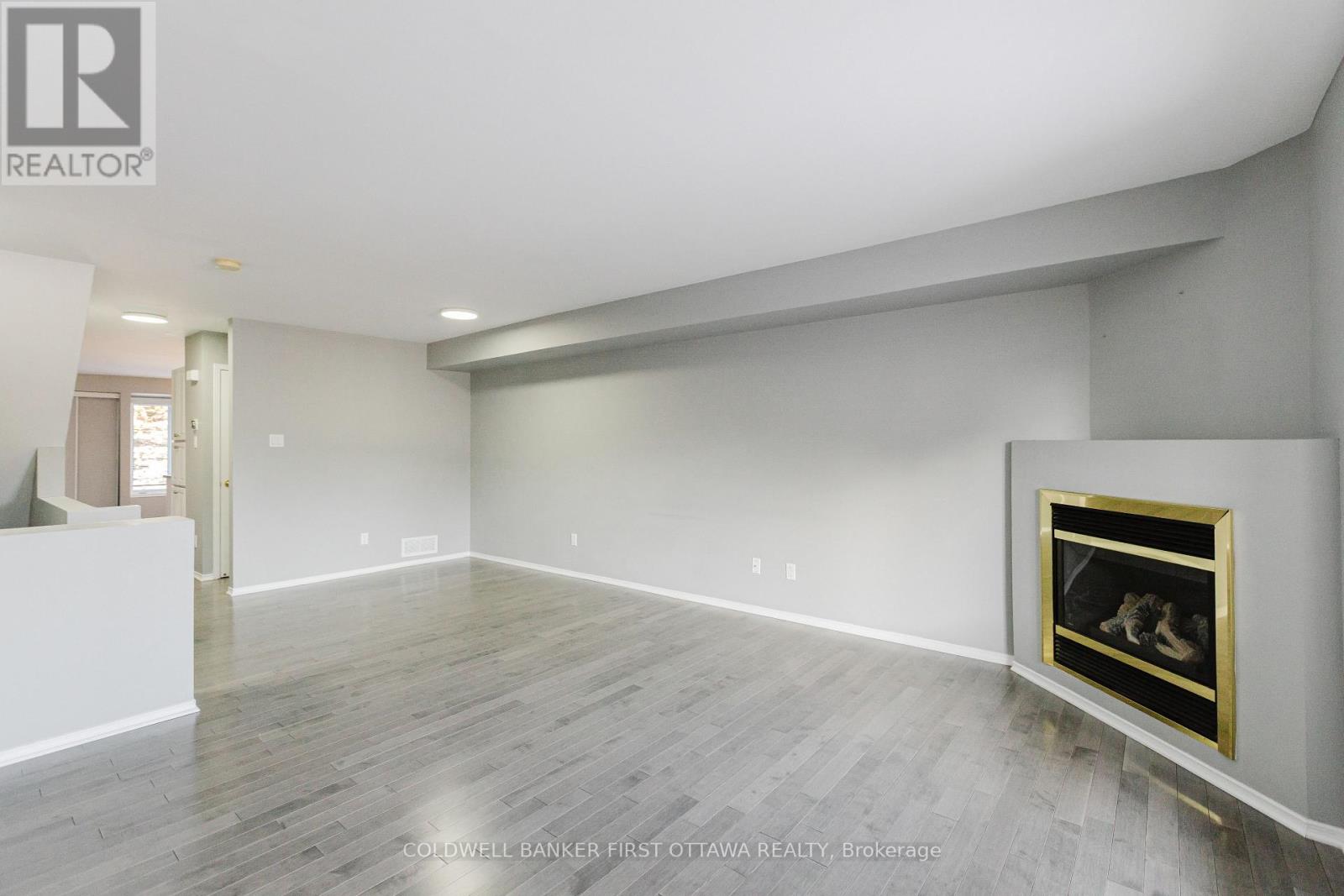 292 Cresthaven Drive, Ottawa, Ontario  K2G 6W4 - Photo 11 - X12848734