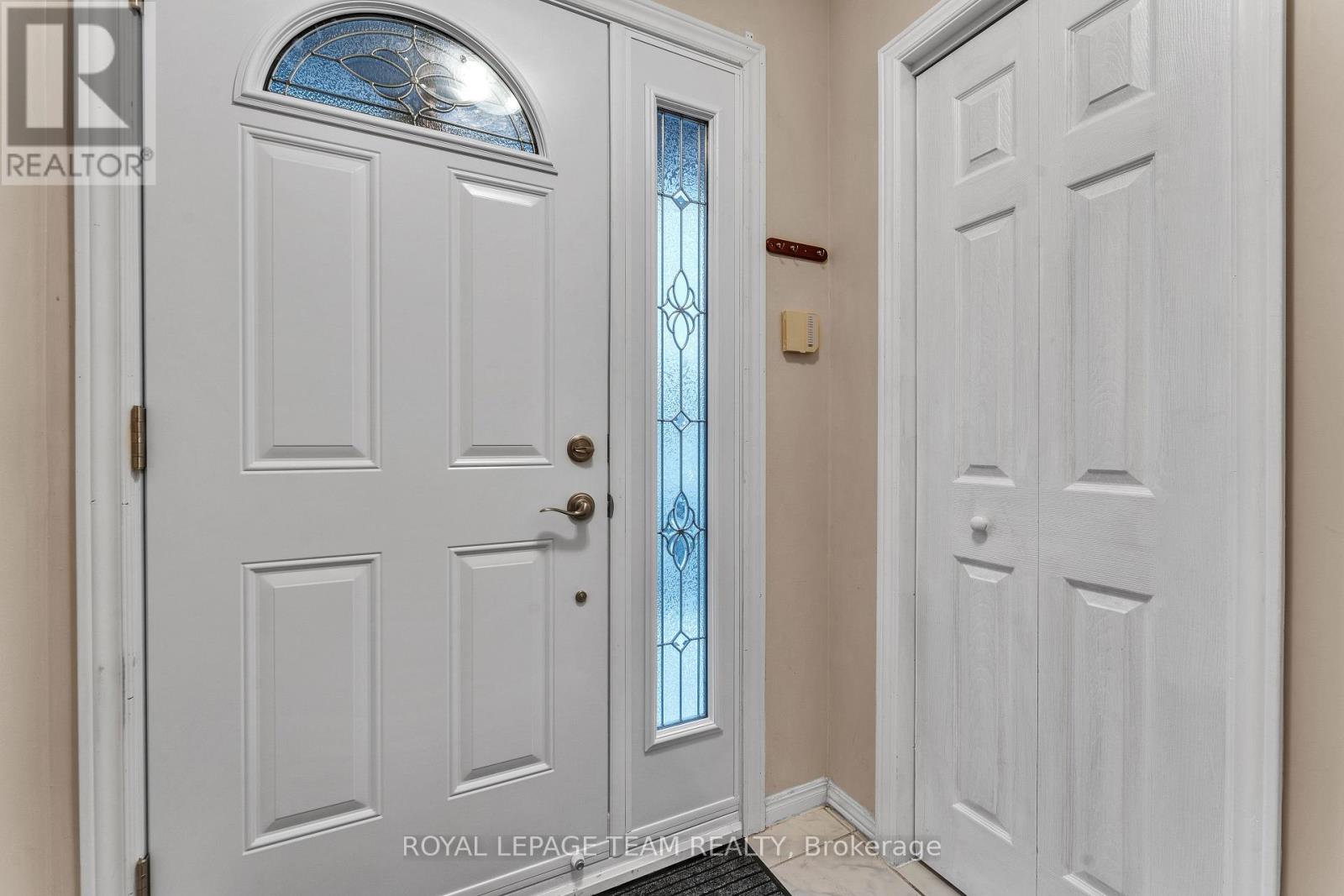 61 - 3344 Uplands Drive, Ottawa, Ontario  K1V 9R9 - Photo 4 - X12848738