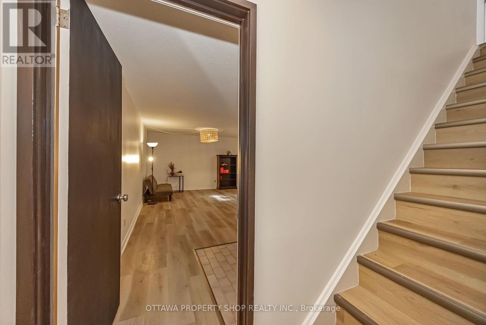 848 Maitland Avenue, Ottawa, Ontario  K2A 2S3 - Photo 30 - X12848842