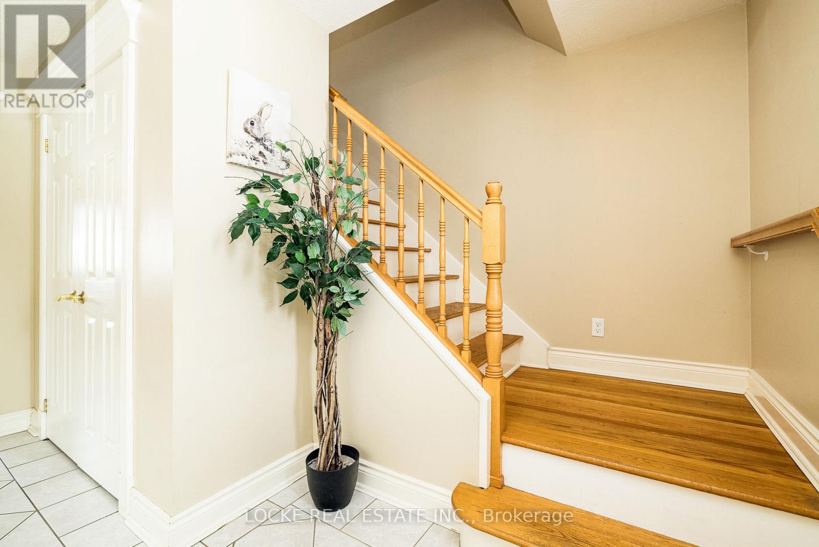 279 Hoylake Crescent, Ottawa, Ontario  K1E 1M1 - Photo 22 - X12848846