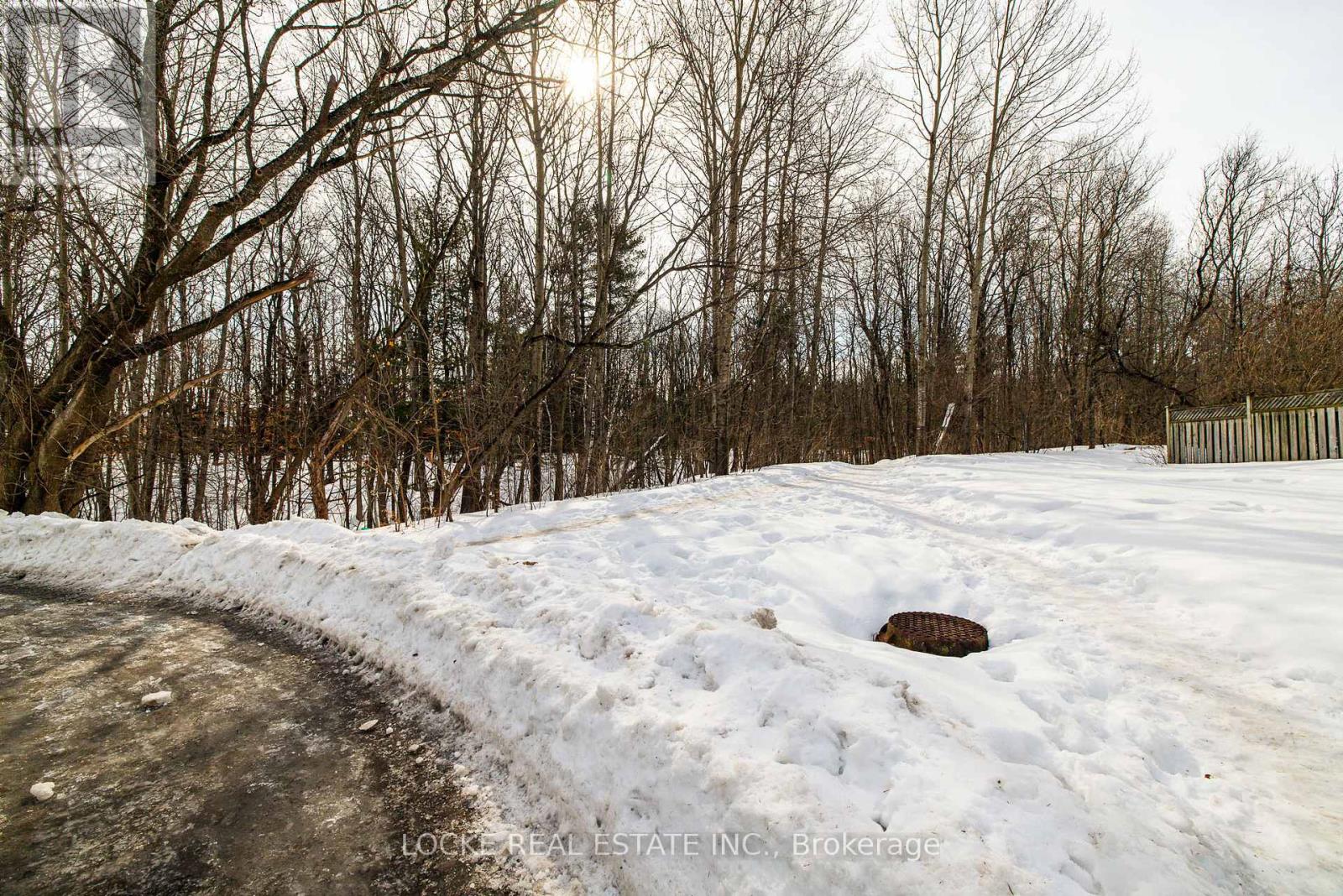 279 Hoylake Crescent, Ottawa, Ontario  K1E 1M1 - Photo 42 - X12848846