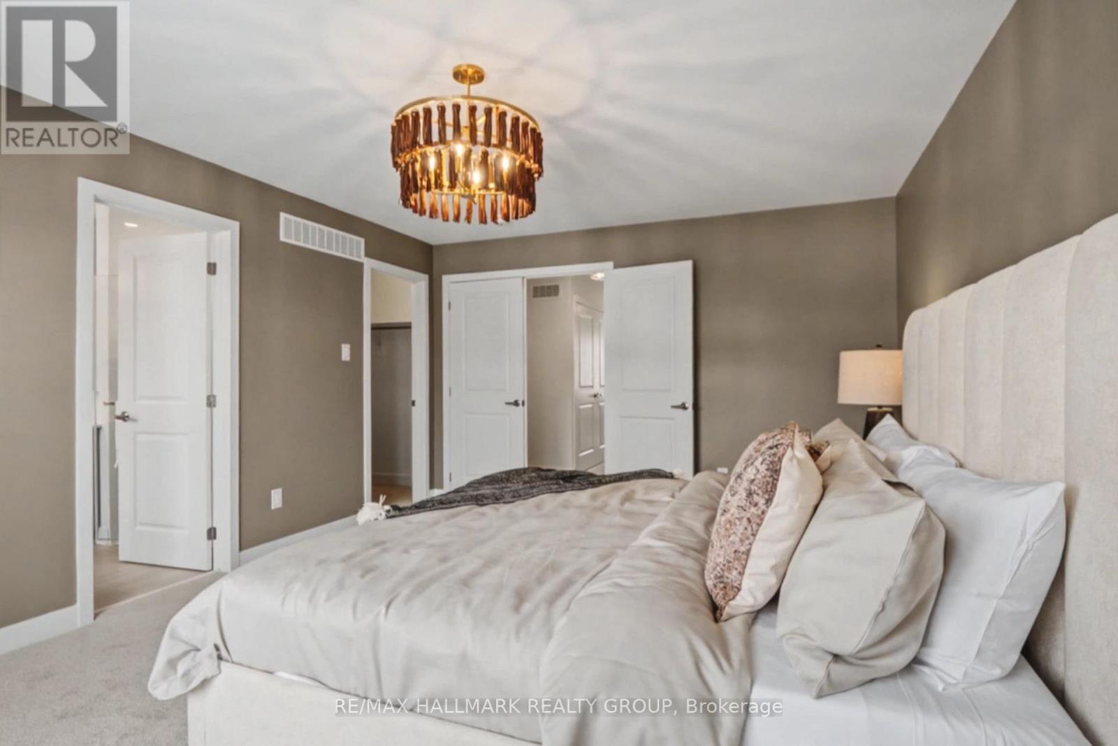 1126 Spoor Street, Ottawa, Ontario  K2W 0N4 - Photo 12 - X12848850