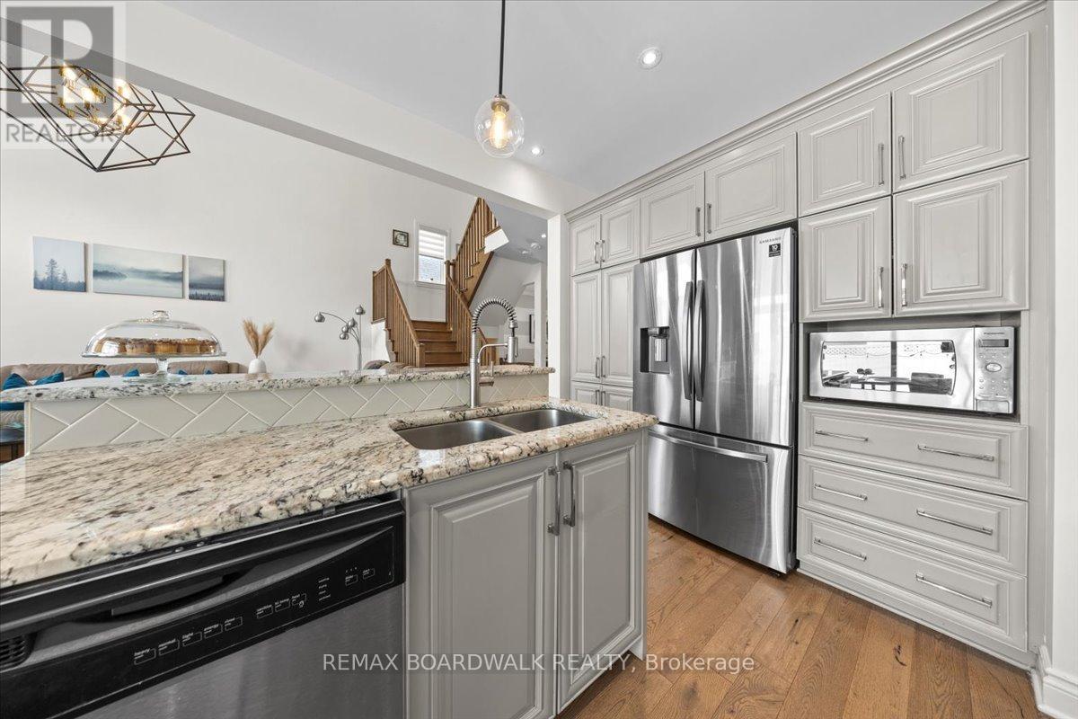 330 Bobolink Ridge, Ottawa, Ontario  K2V 0B7 - Photo 22 - X12848874