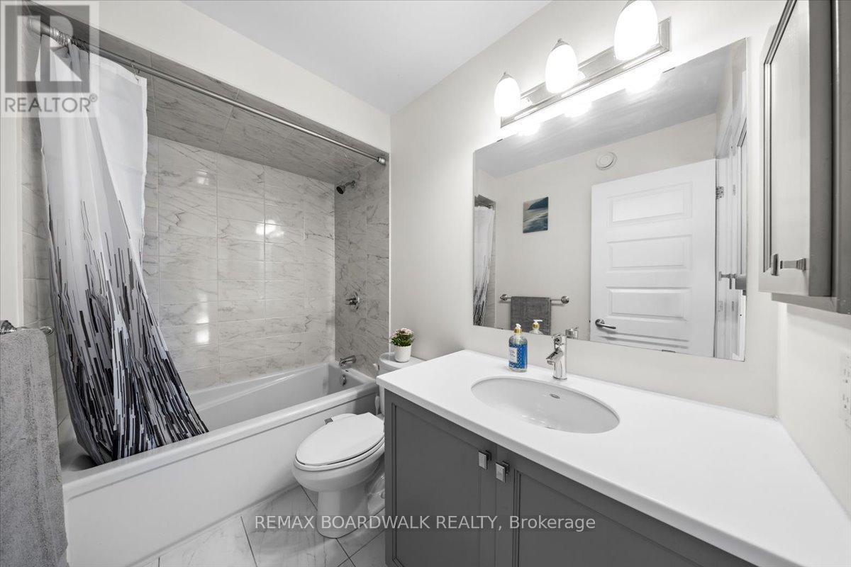 330 Bobolink Ridge, Ottawa, Ontario  K2V 0B7 - Photo 35 - X12848874