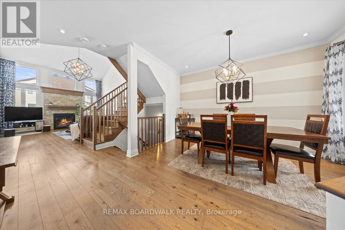 330 Bobolink Ridge, Ottawa, Ontario  K2V 0B7 - Photo 6 - X12848874