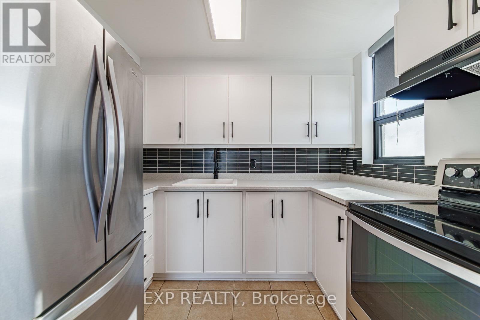 1004 - 1440 Heron Road, Ottawa, Ontario  K1V 0X2 - Photo 12 - X12848876