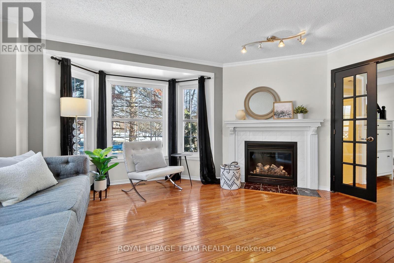 2 Furlong Crescent, Ottawa, Ontario  K2M 2J1 - Photo 11 - X12848888