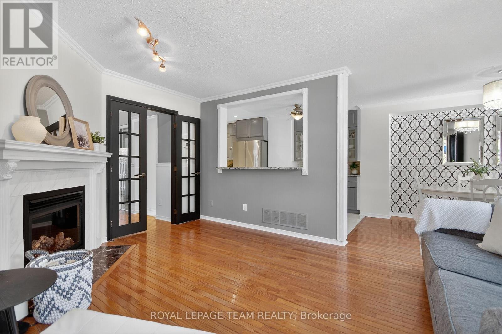 2 Furlong Crescent, Ottawa, Ontario  K2M 2J1 - Photo 15 - X12848888