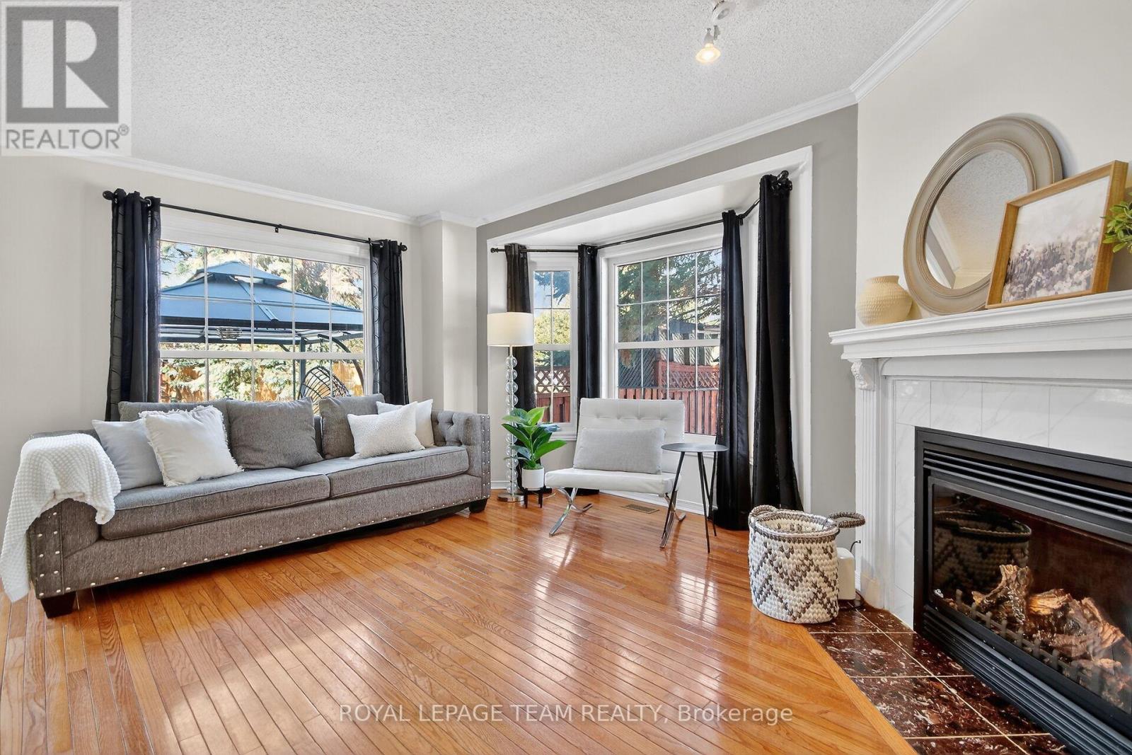 2 Furlong Crescent, Ottawa, Ontario  K2M 2J1 - Photo 9 - X12848888