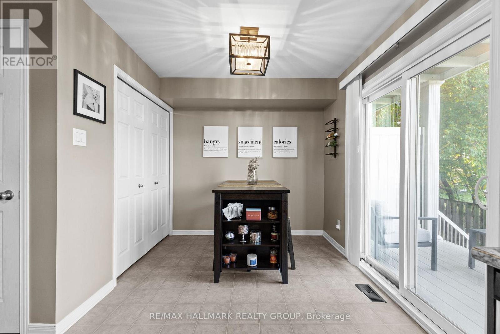 358 Galston Private, Ottawa, Ontario  K1W 0G3 - Photo 17 - X12848894