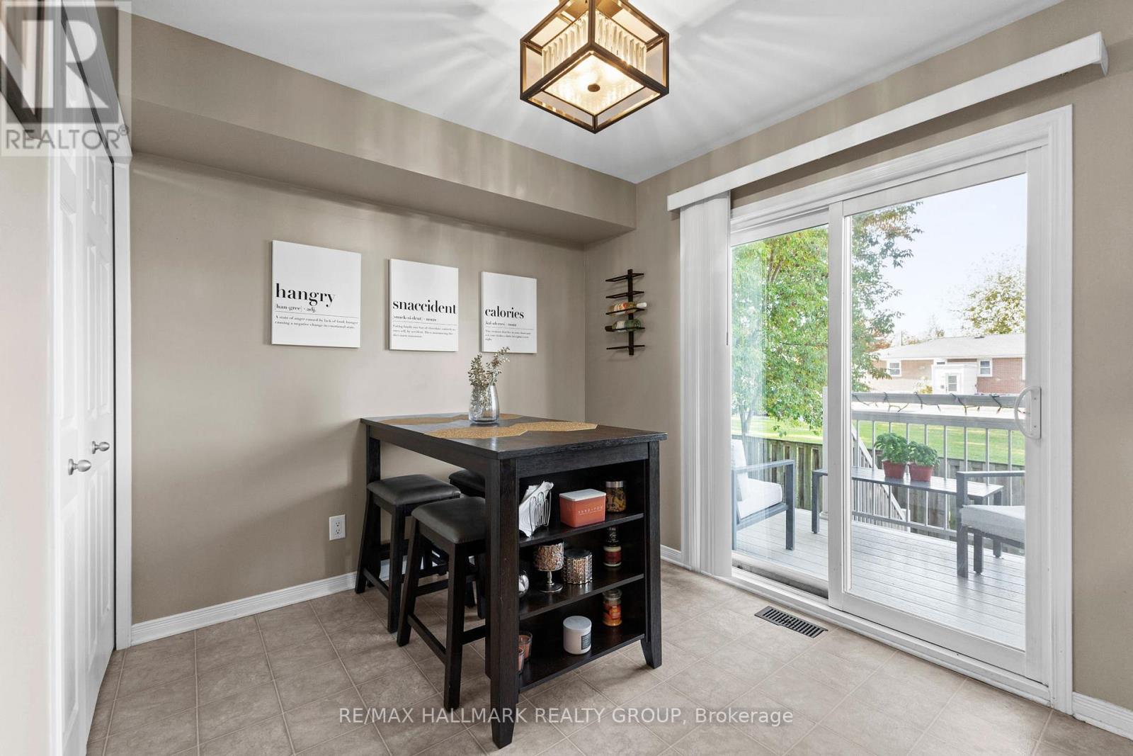 358 Galston Private, Ottawa, Ontario  K1W 0G3 - Photo 18 - X12848894