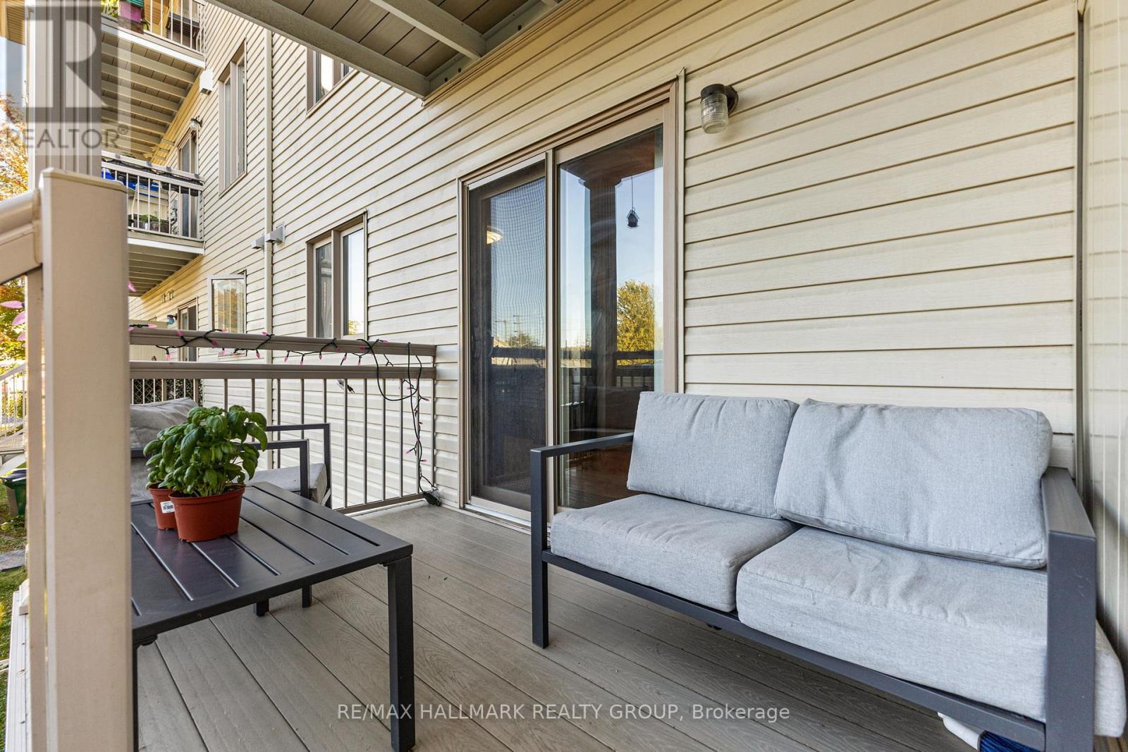 358 Galston Private, Ottawa, Ontario  K1W 0G3 - Photo 33 - X12848894