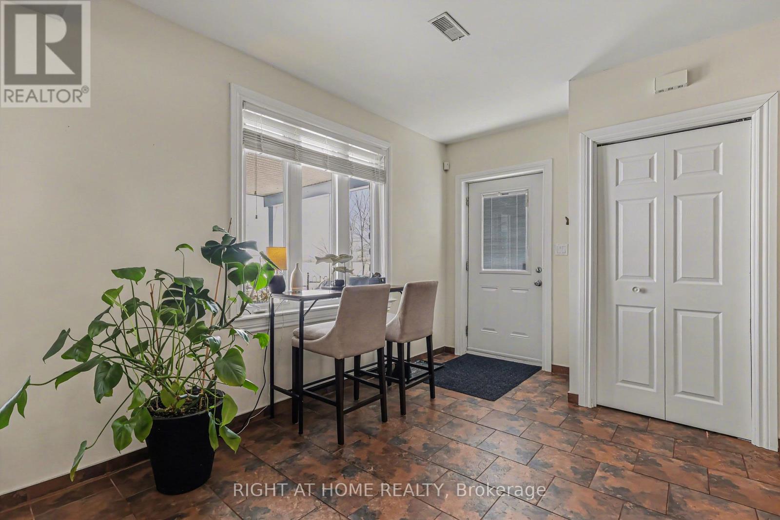 Unit 3 - 3001 Principale Street, Alfred And Plantagenet, Ontario  K0A 3K0 - Photo 7 - X12848910