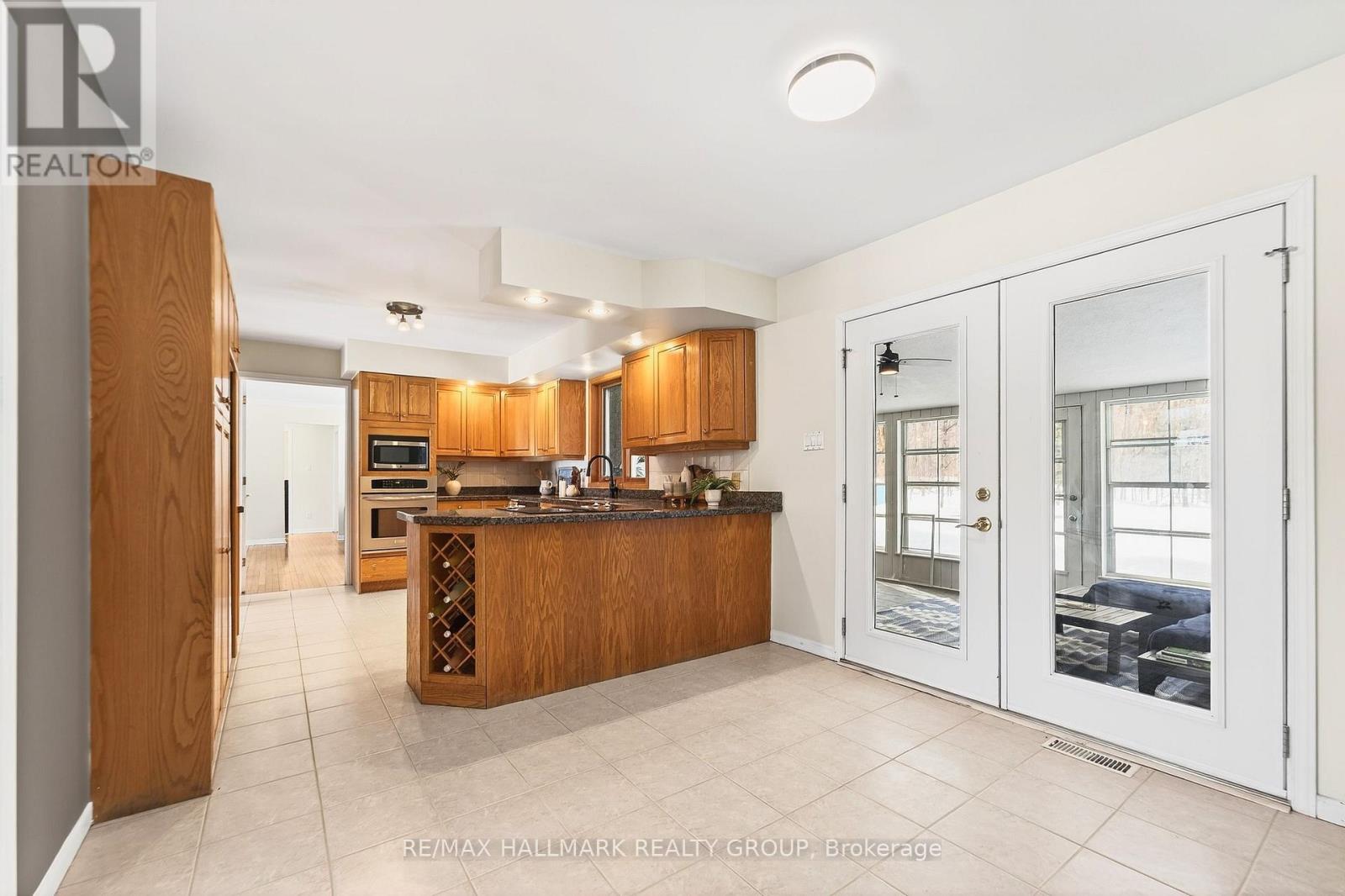 2349 Brennan Park Drive, Ottawa, Ontario  K4C 1H6 - Photo 18 - X12848970