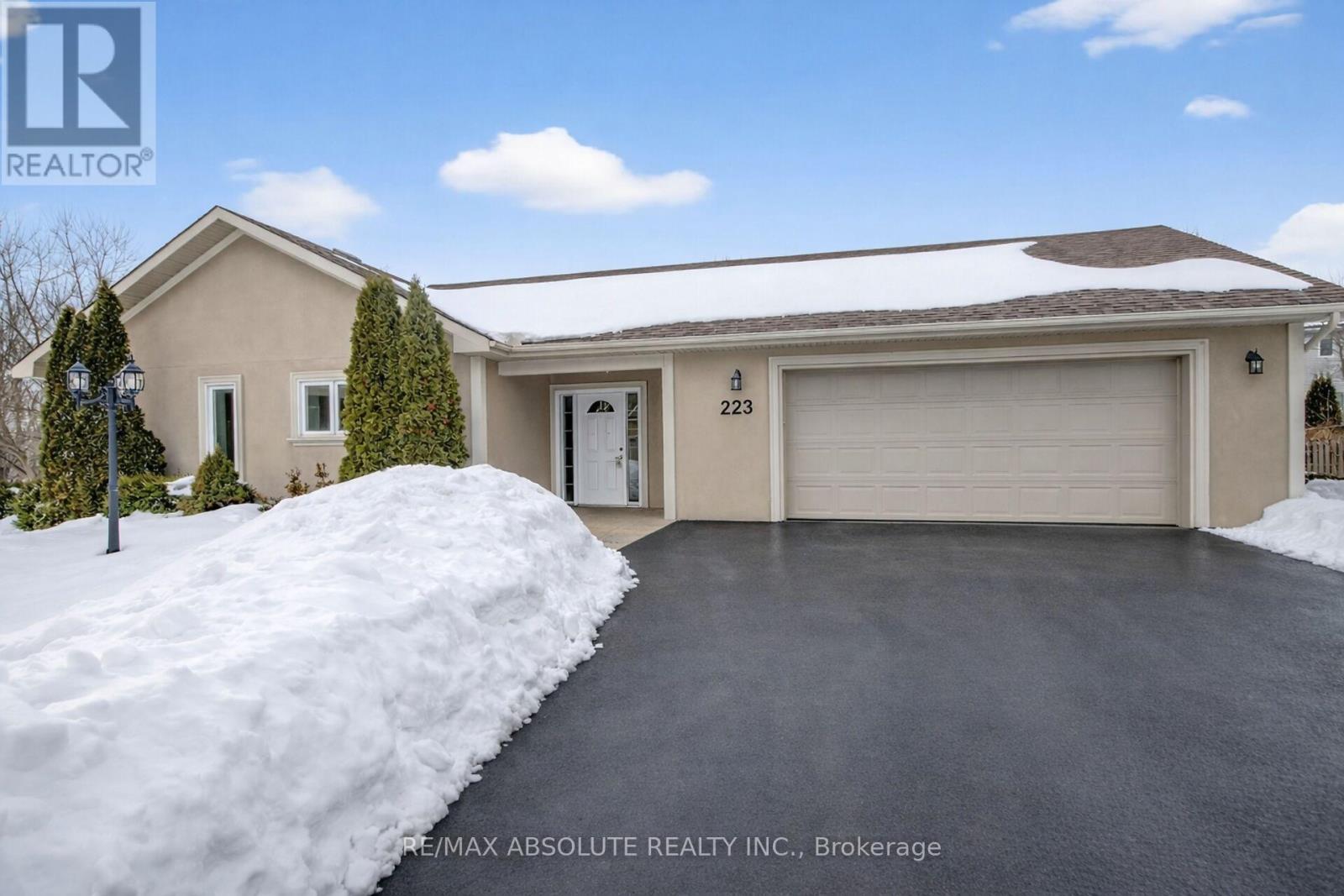 223 Jensen Court, Ottawa, Ontario  K0A 1L0 - Photo 2 - X12849004