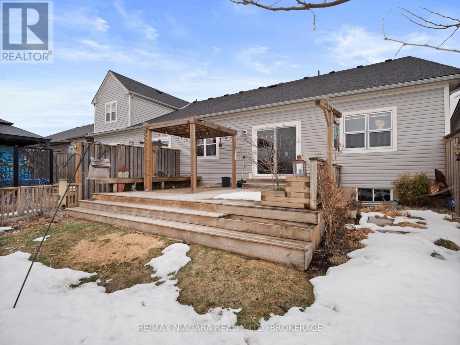 81 Bardol Avenue, Fort Erie, Ontario  L2A 6R4 - Photo 31 - X12848782