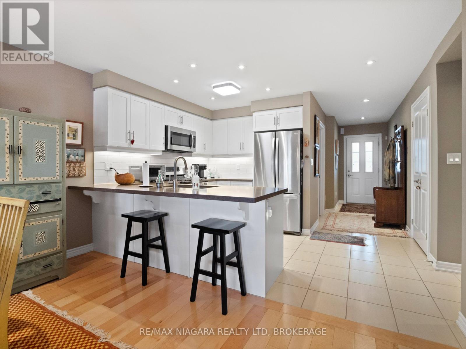 81 Bardol Avenue, Fort Erie, Ontario  L2A 6R4 - Photo 8 - X12848782