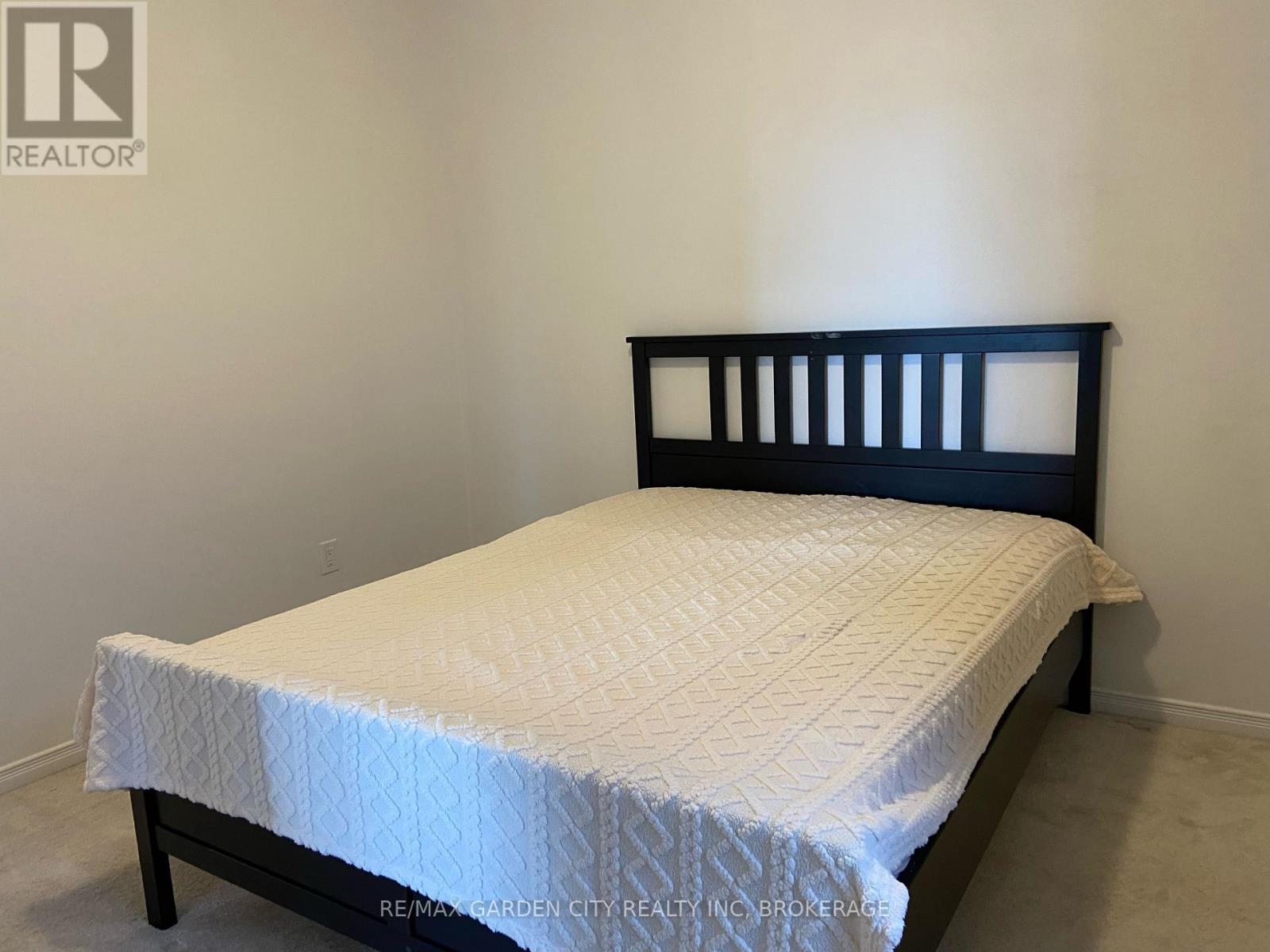 7969 Buckeye Crescent, Niagara Falls, Ontario  L2H 2Y6 - Photo 17 - X12848878