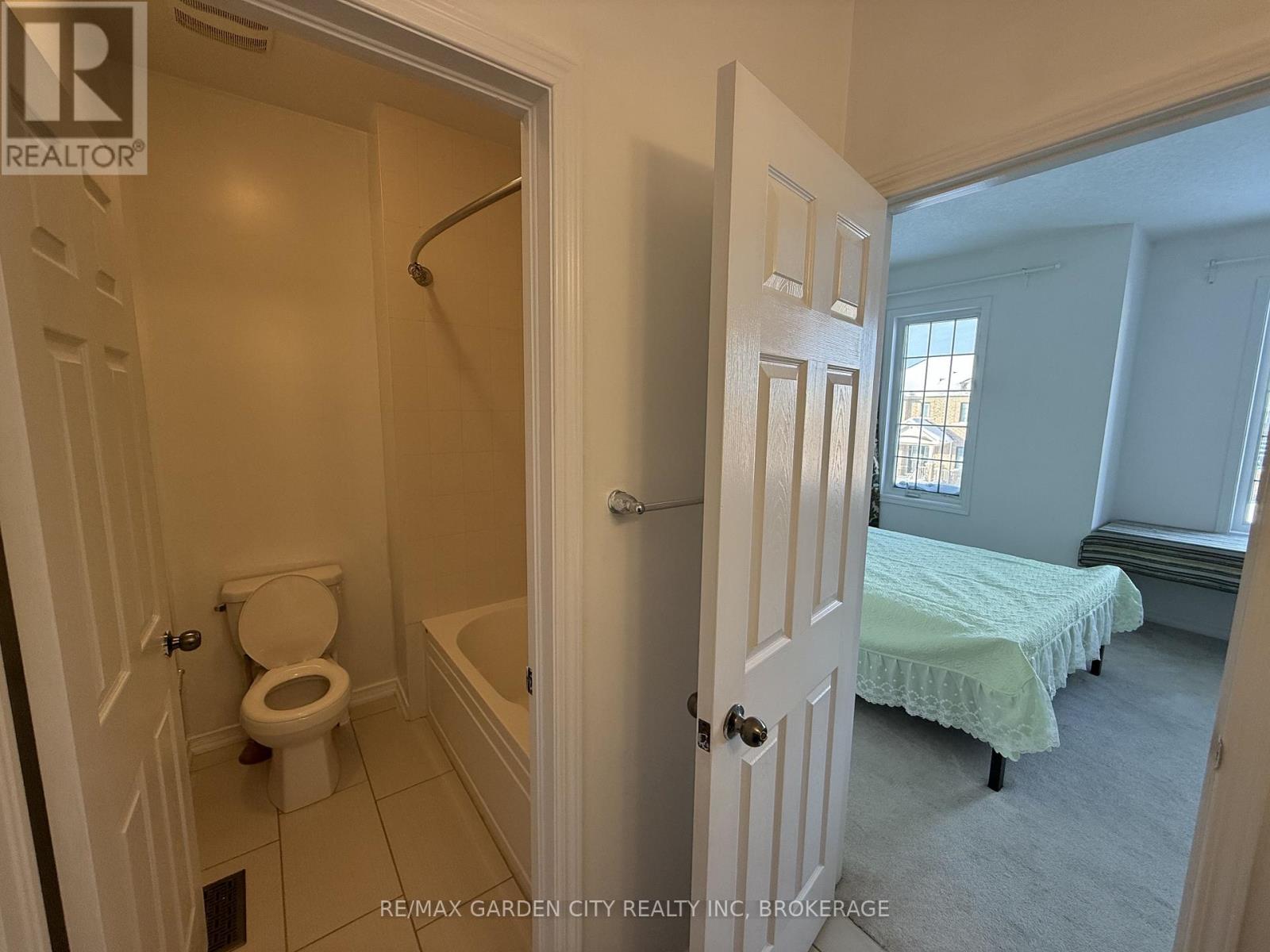 7969 Buckeye Crescent, Niagara Falls, Ontario  L2H 2Y6 - Photo 6 - X12848878