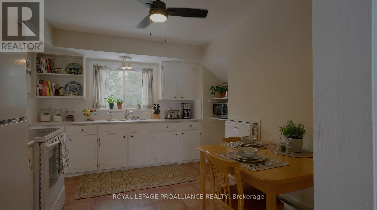 42 Davison Avenue, Brockville, Ontario  K6V 3C2 - Photo 13 - X12848710