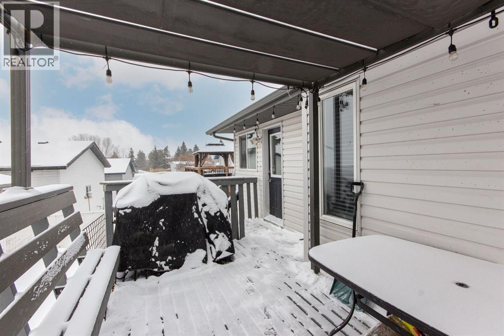 16 Johnson Close, Penhold, Alberta  T0M 0R1 - Photo 19 - A2287189