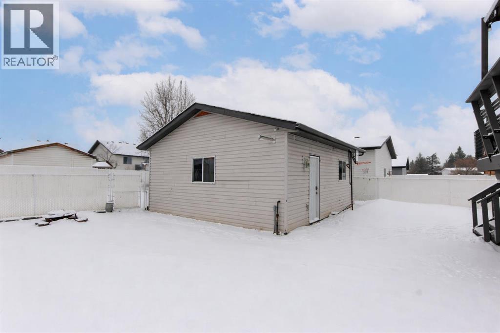 16 Johnson Close, Penhold, Alberta  T0M 0R1 - Photo 30 - A2287189