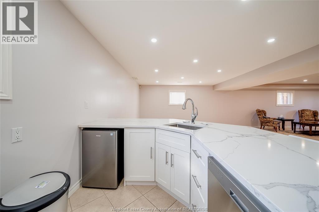 137 Amy Croft, Lakeshore, Ontario  N9K 1E6 - Photo 32 - 26004428