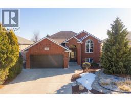 137 AMY CROFT, Lakeshore, Ontario