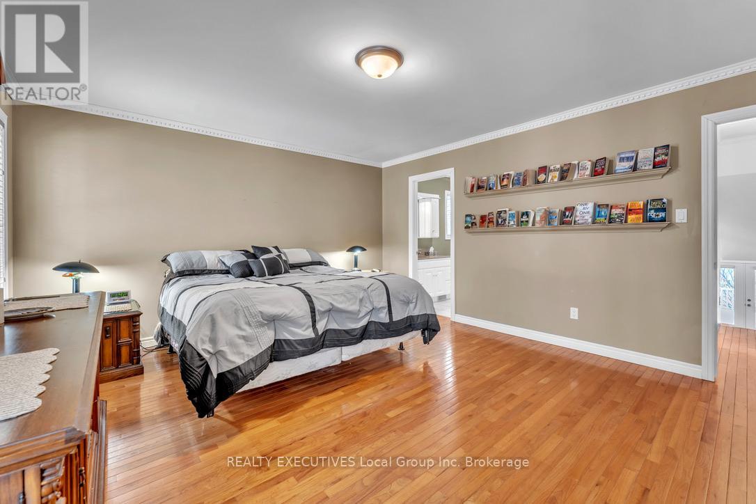 91 Woodlands Drive, Callander, Ontario  P0H 1H0 - Photo 17 - X12848938