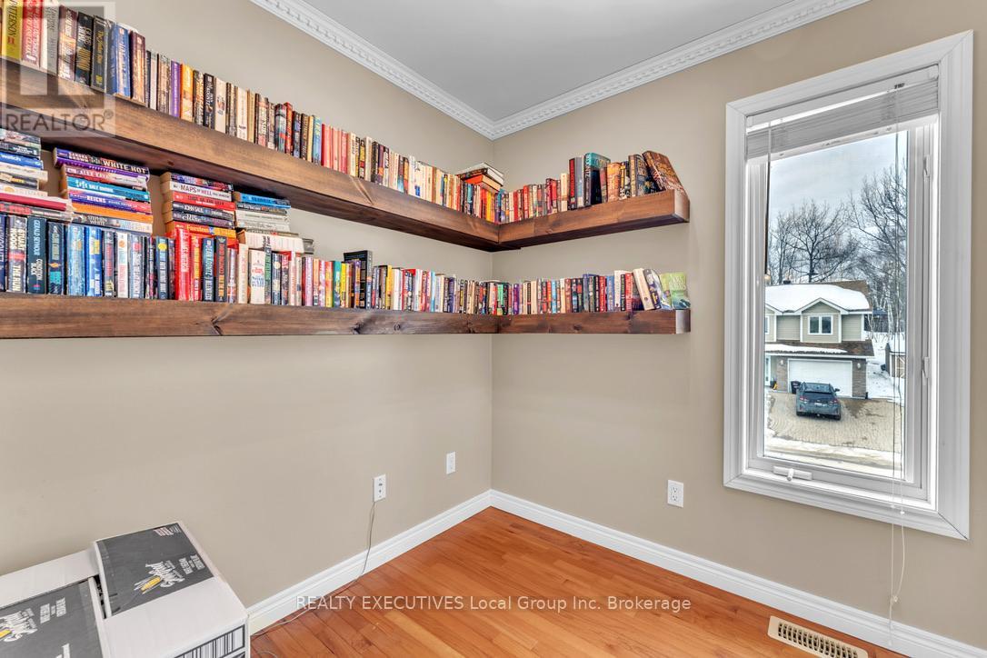 91 Woodlands Drive, Callander, Ontario  P0H 1H0 - Photo 27 - X12848938