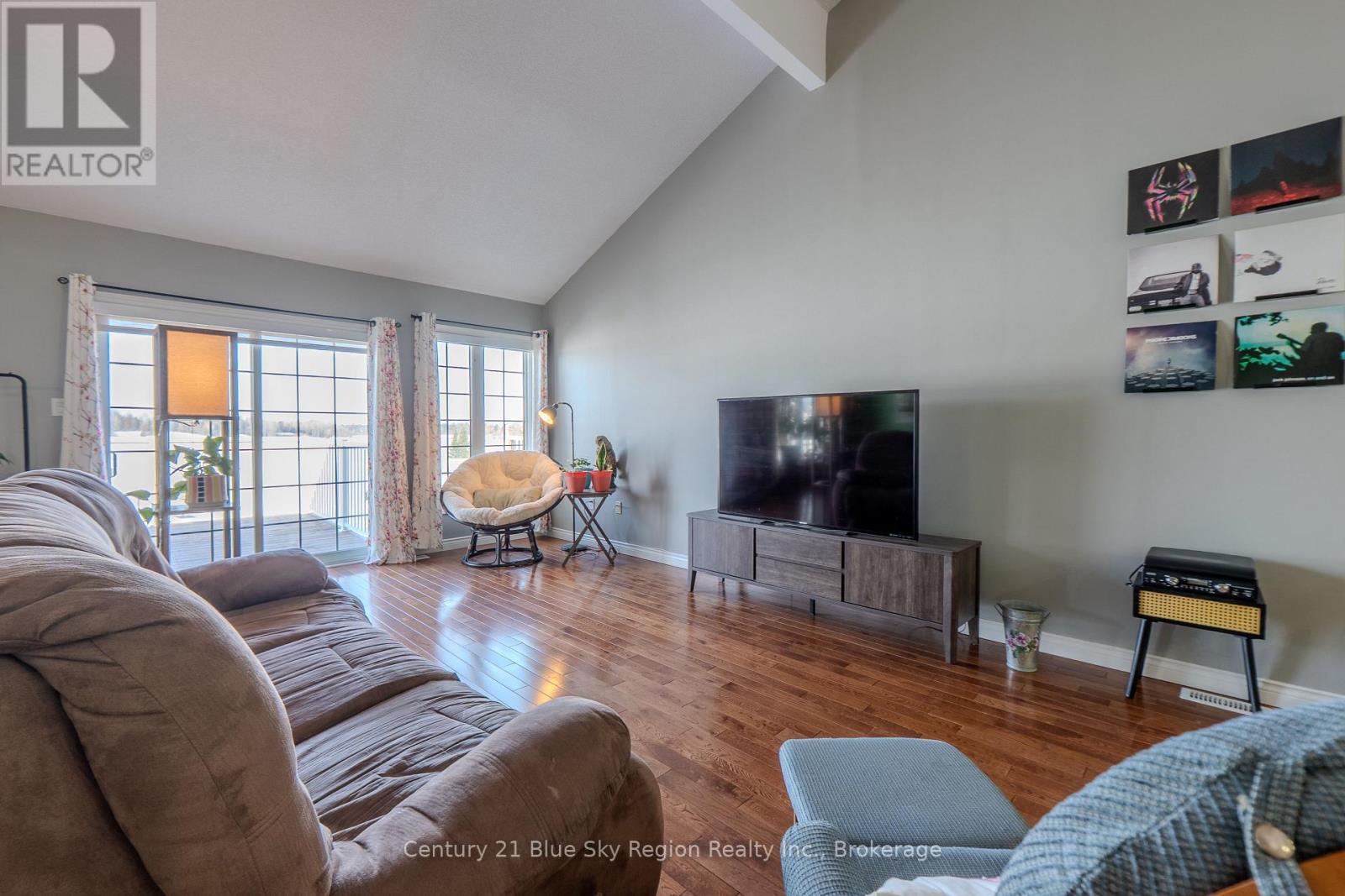 87 Fairway Drive, Callander, Ontario P0H 1H0 - Photo 14 - X12848942